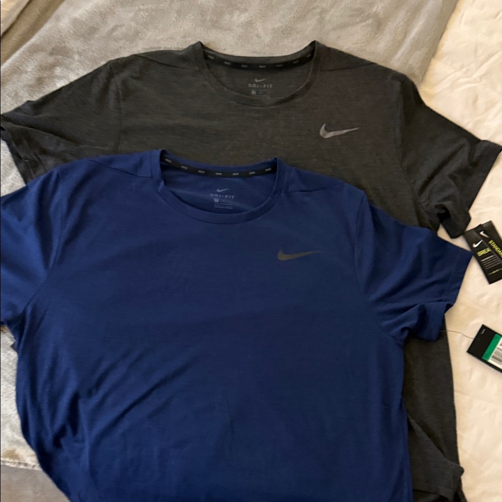 Nike Men's Short Sleeve Tees - Dark Gray and Blue